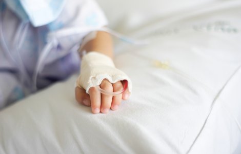 Care este starea Rebecăi, fetița de 5 ani care a suferit un transplant de ficat sâmbătă