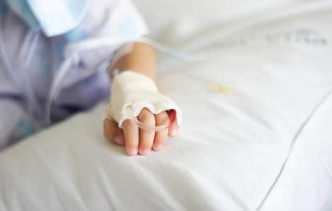 Care este starea Rebecăi, fetița de 5 ani care a suferit un transplant de ficat