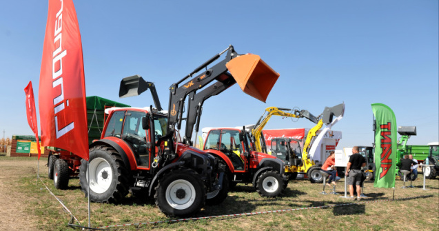 Bani europeni pentru fermele românești. Agricultorii spun că 300 de mii de euro sunt insuficienți pentru a-i face să reducă prețurile la carne, lapte sau ouă