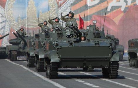 Rusia își va prezenta noile lansatoare de rachete la parada militară de pe 9 mai