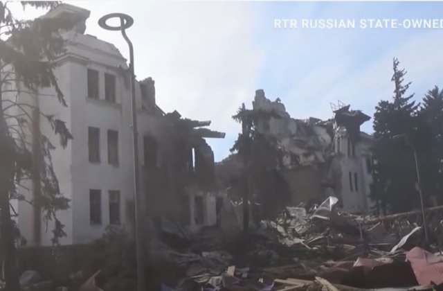 Associated Press: Aproape 600 de oameni au fost uciși în atacul de la teatrul din Mariupol