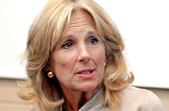Jill Biden s-a întâlnit cu mame și profesoare refugiate din Ucraina la București. „Există speranţă”