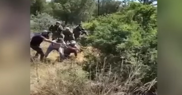 Israel: Cei doi teroriști palestinieni suspecți în atentatul din Elad au fost arestați