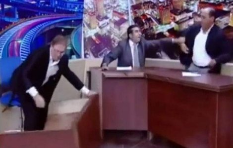  Top  Sedinte politice cu pumni si picioare: Batai intre oamenii politici din jurul lumii