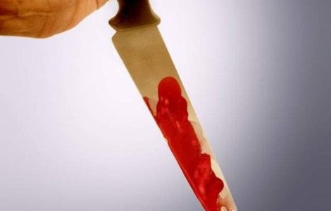 Copil de 14 ani, injunghiat mortal pe strada, la Bistrita