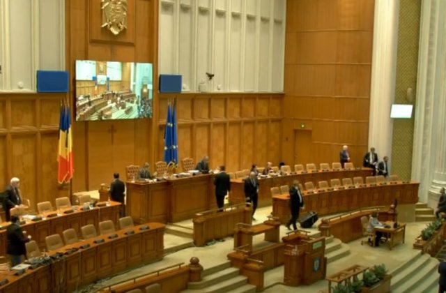 USR cere președintelui și Guvernului să explice de ce România se opune modificării tratatelor europene 