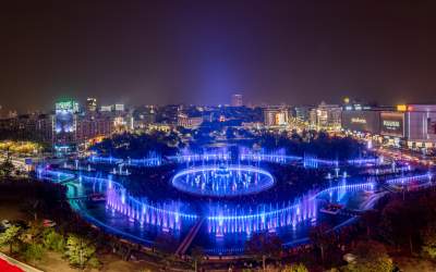 Fântânile arteziene din Piața...