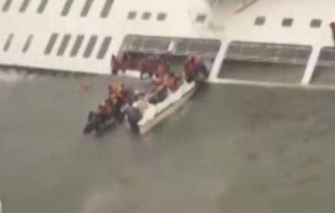 Bilantul scufundarii feribotului in Coreea de Sud: 242 de morti