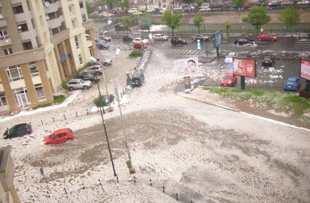 [VIDEO] Inundatiile APOCALIPTICE de duminica din Capitala in IMAGINI