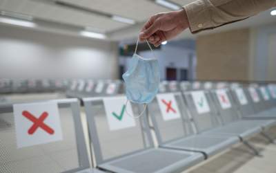 Fără măști de protecție în...