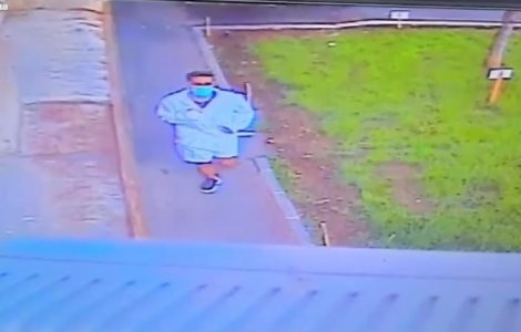 Deţinutul evadat din spital după ce a îmbrăcat haine de medic a fost prins