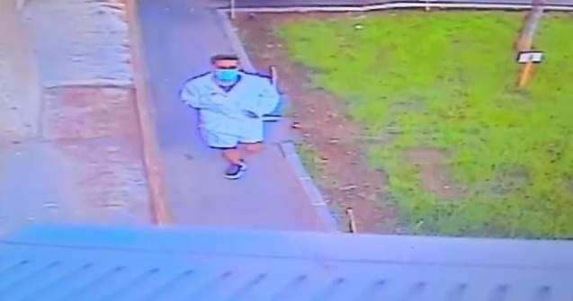 Deţinutul evadat din spital după ce a îmbrăcat haine de medic a fost prins