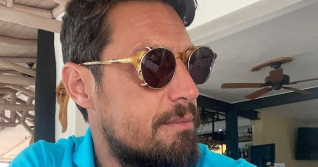 Ce studii are prezentatorul emisiunii Survivor România: „Eu puteam să fac un liceu în Bucureşti