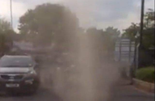 [VIDEO] Cum arata cea mai mica tornada din lume