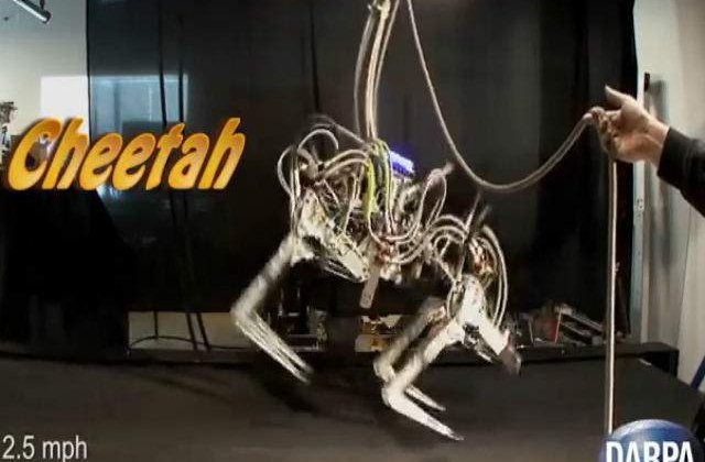 [VIDEO] Armata americana a inventat cel mai rapid robot din lume