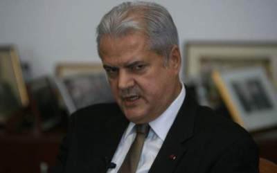 E oficial! Adrian Nastase...