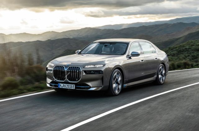 Limuzina electrică BMW i7, start de la 132.000 de euro &icirc;n Rom&acirc;nia. Disponibilă pentru precomandă