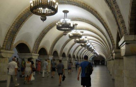 Un barbat a vrut sa detoneze o bomba artizanala in metroul din Kiev