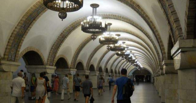 Un barbat a vrut sa detoneze o bomba artizanala in metroul din Kiev