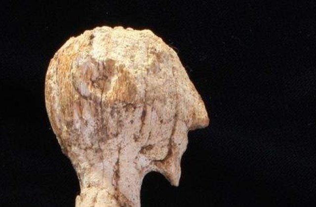 Un mormant si mumia sa veche de 5.600 de ani, descoperite in Egipt