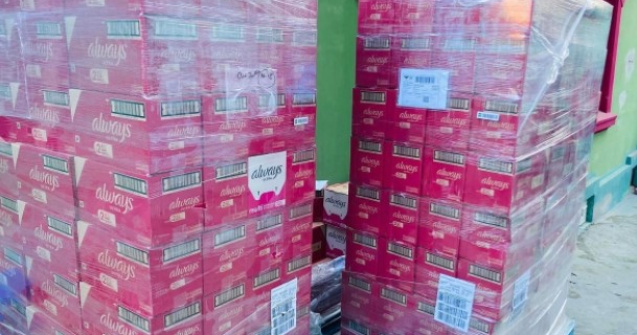 Always donează 42.000 de absorbante pentru femeile defavorizate, beneficiare ale Asociației Pe Stop