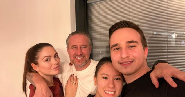 Ce nume au ales Laurențiu Reghecampf și Corina Caciuc pentru fiul lor: „Astăzi dimineață a venit pe lume”