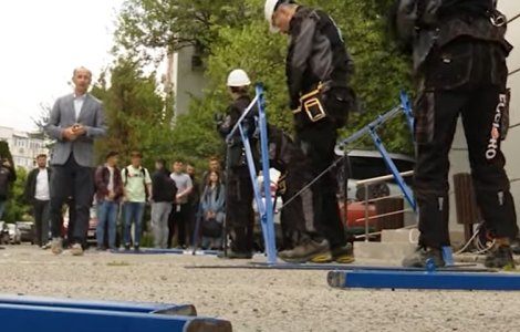 Macheta celui mai rezistent pod din lume, realizată de studenți români