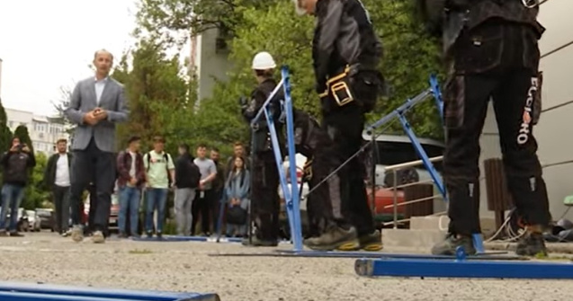 Macheta celui mai rezistent pod din lume, realizată de studenți români