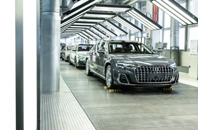 Audi oprește temporar producția modelelor A4, A5 și A8 din cauza războiului din Ucraina