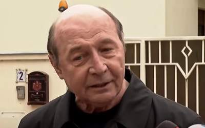 Traian Băsescu a provocat un...