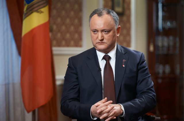VIDEO Fostul președinte al Republicii Moldova, Igor Dodon, reținut pentru 72 de ore &icirc;n urma perchezițiilor de la domiciliu