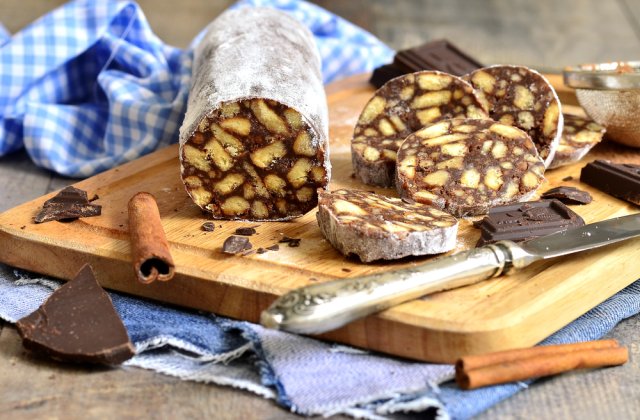 Surprinde-ți copilul cu bunătăți de 1 Iunie. 4 rețete dulci, fără zahăr, pentru copii