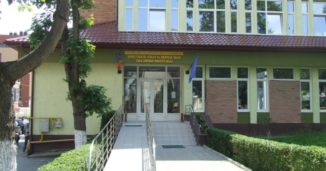 O elevă de 14 ani, abandonată de profesoare în aeroportul din Lisabona