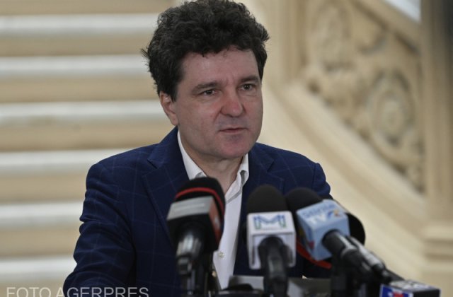 Nicuşor Dan a devenit din nou tătic: &bdquo;Miracolul s-a produs din nou&rdquo;