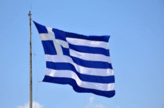 Statul elen vinde cele mai frumoase plaje din Grecia