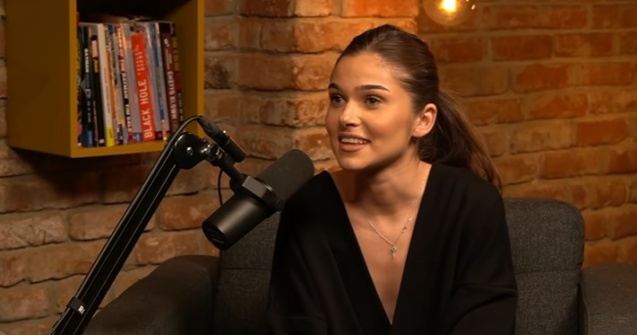 Theo Rose, despre viața de dinainte de celebritate: „În primii doi ani de facultate a fost mai dificil”