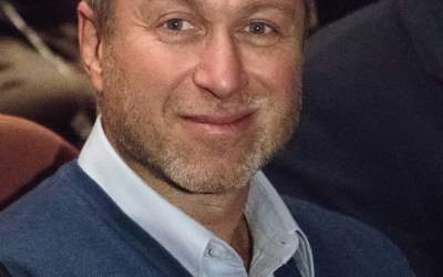 Roman Abramovici a vândut...