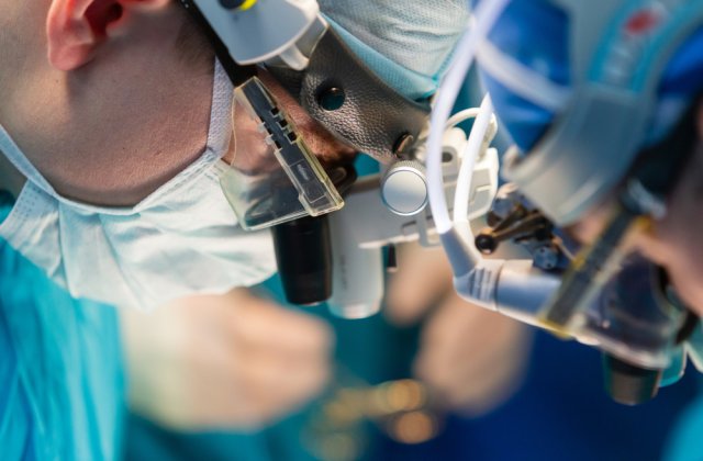 Pași importanți &icirc;n medicină. Ficatul uman poate rezista zile &icirc;ntregi &icirc;n afara corpului
