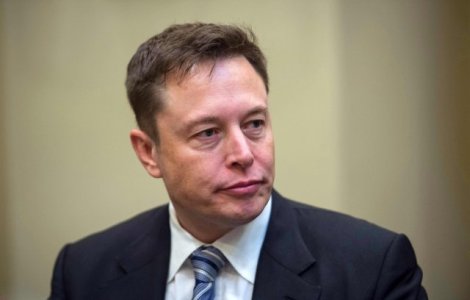 Elon Musk, mesaj pentru angajaţii Tesla: Reveniţi la birou sau plecaţi
