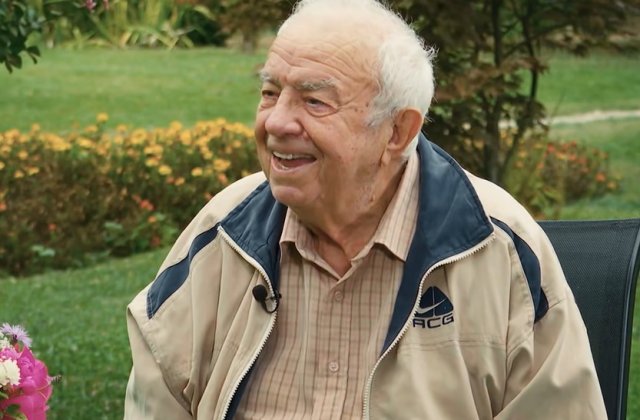 Alexandru Arșinel &icirc;nchiriază vila din stațiunea 2 Mai. C&acirc;t costă să stai la mare, &icirc;n casa actorului 