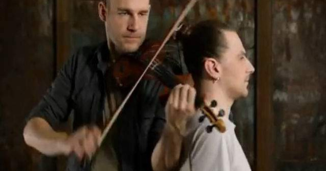  Video  Cum suna o vioara care are corzile facute din par uman