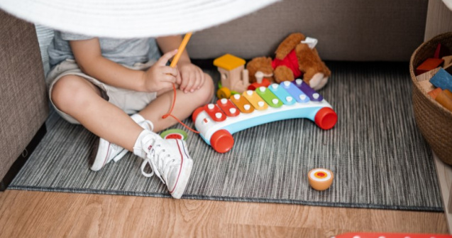 Cum să alegi pantofi pentru copii? Lucruri de care trebuie să ții cont!