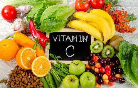 Vitamina C, esențială pentru organism. Din ce o putem asimila