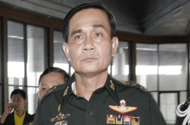 Seful armatei thailandeze anunta o lovitura de stat in direct la televiziune