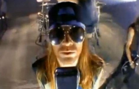 Axl Rose, desemnat cantaretul cu cea mai mare amplitudine vocala