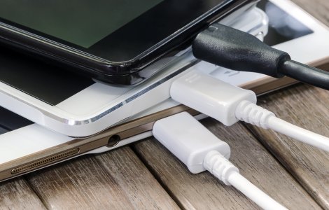 UE aprobă un încărcător universal pentru toate dispozitivele mobile din Europa
