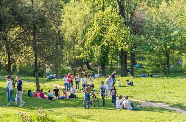 Prognoza meteo - 8 iunie 2022. Cer variabil, pe alocuri ploi cu descărcări electrice