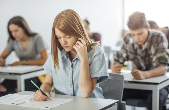 C&icirc;mpeanu: &bdquo;Avem cel mai mic număr de elevi &icirc;nscrişi la Bacalaureat de la Revoluţie p&acirc;nă acum&rdquo;