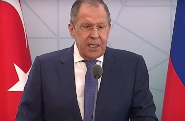 Lavrov, pus la zid de un jurnalist ucrainean: &rdquo;&Icirc;n afară de cereale, ce alte bunuri aţi mai furat şi cui le-aţi v&acirc;ndut?&rdquo;&nbsp;