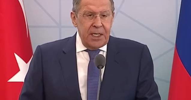 Lavrov, pus la zid de un jurnalist ucrainean: ”În afară de cereale, ce alte bunuri aţi mai furat şi cui le-aţi vândut?” 